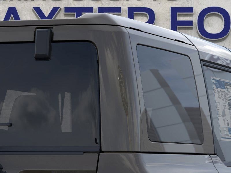 2025 Ford Bronco Outer Banks photo 3