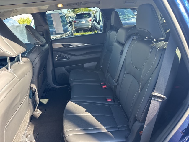2026 Infiniti QX60 Luxe photo 7