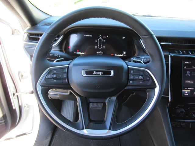 2023 Jeep Grand Cherokee Altitude photo 16