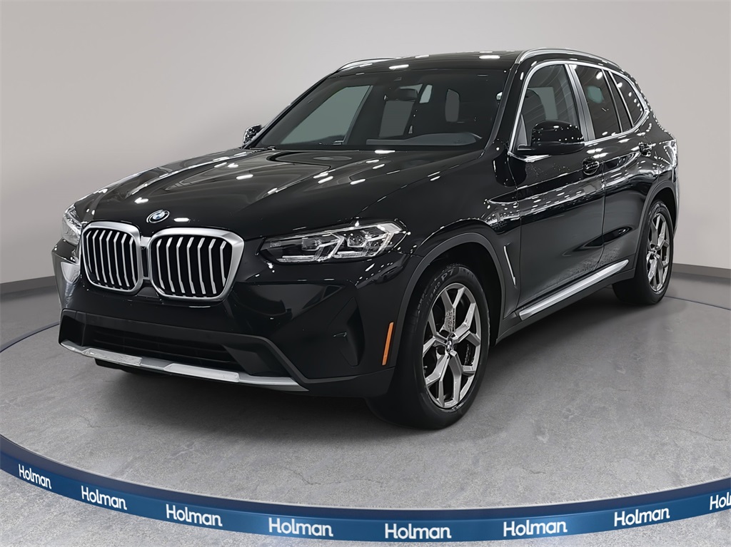 2022 BMW X3 30i's photo
