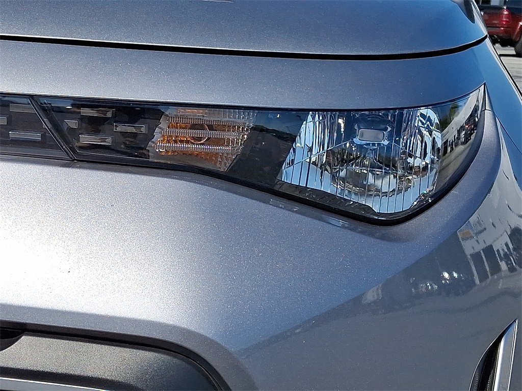 2025 Kia Soul S photo 10
