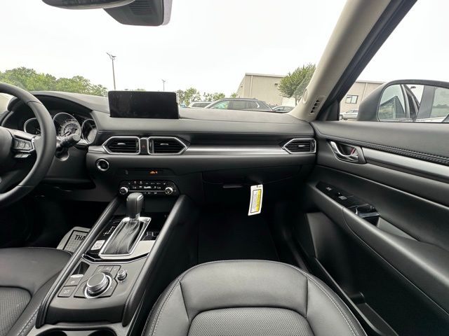 2025 Mazda CX-5 2.5 S Preferred photo 28