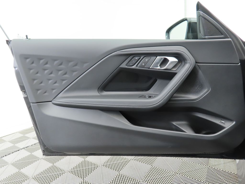 2025 Bmw 230i photo 23