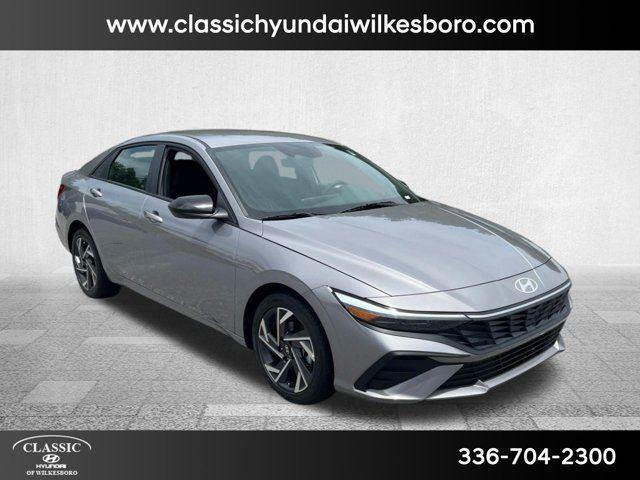 2025 Hyundai Elantra SEL Sport photo 3