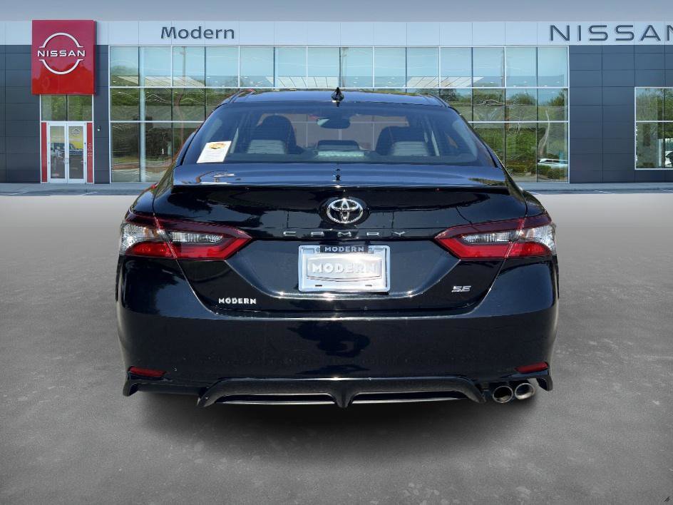 2024 Toyota Camry SE photo 6