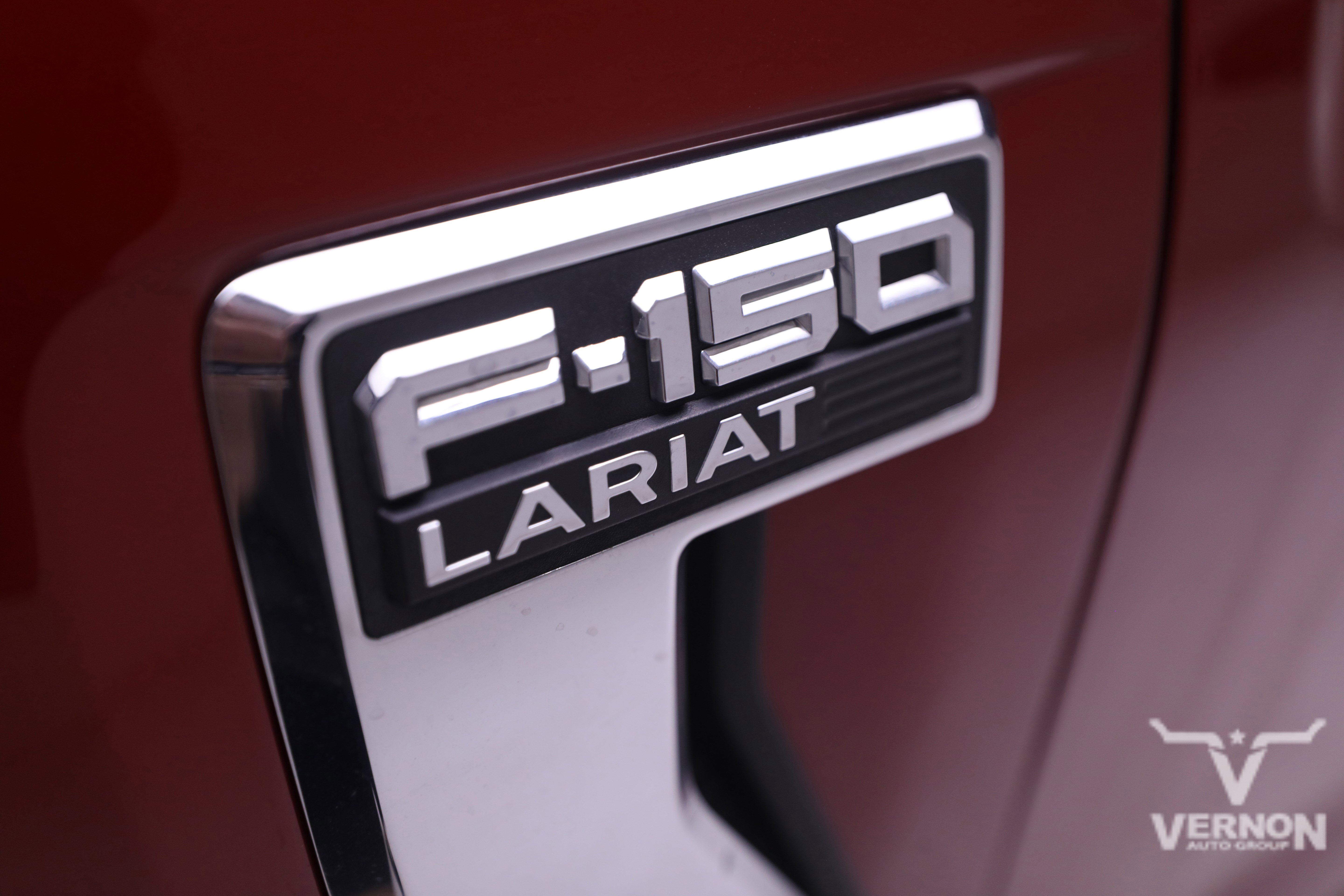 2022 Ford F-150 Lariat FX4 photo 4