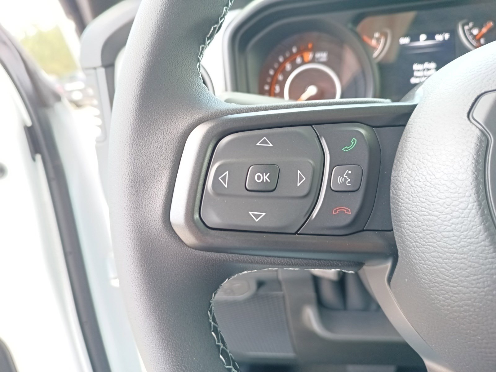 2025 Jeep Gladiator Sport S photo 18