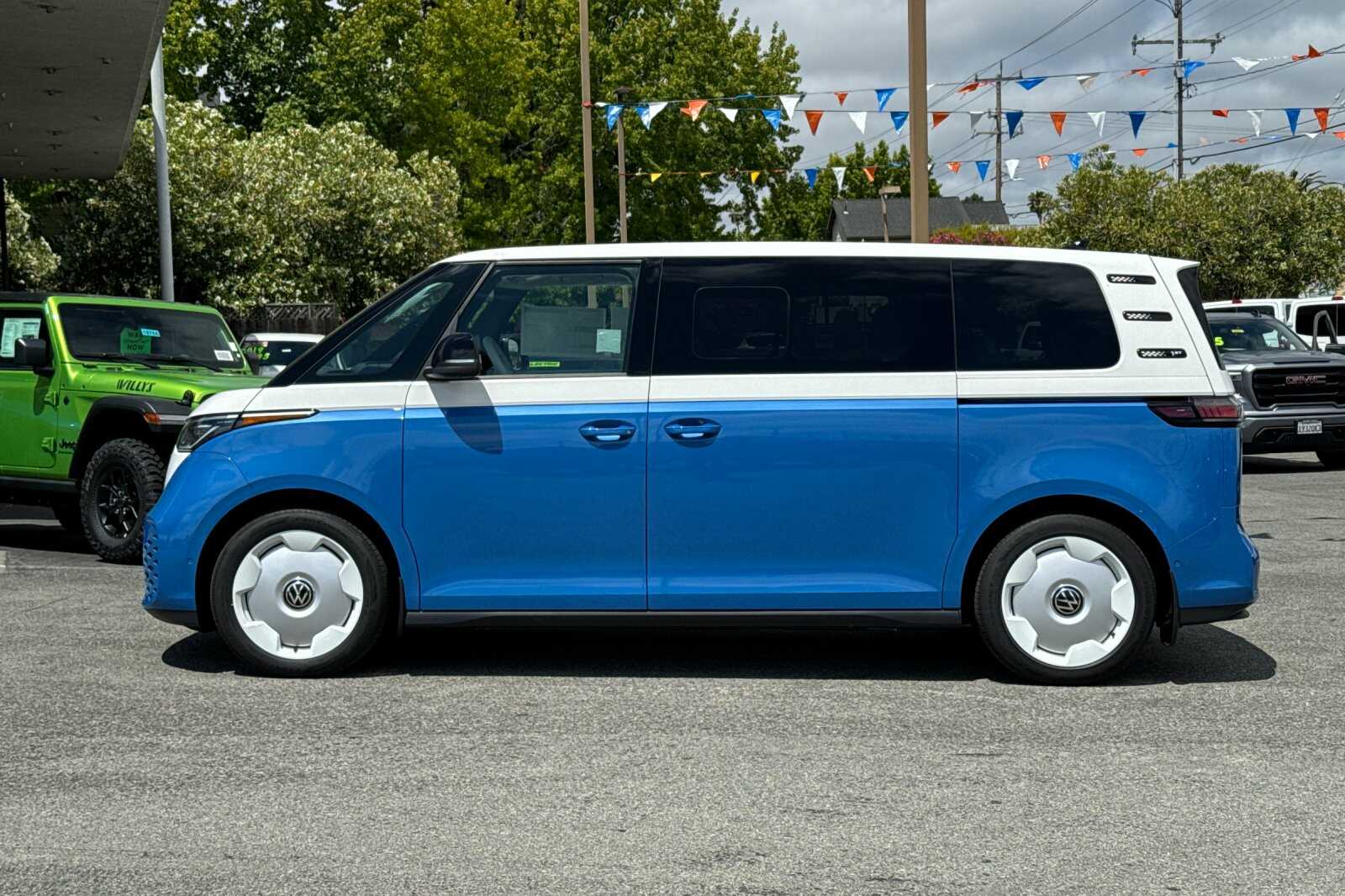 2025 Volkswagen ID. Buzz photo 7