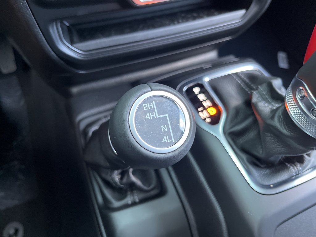 2025 Jeep Gladiator Sport photo 43