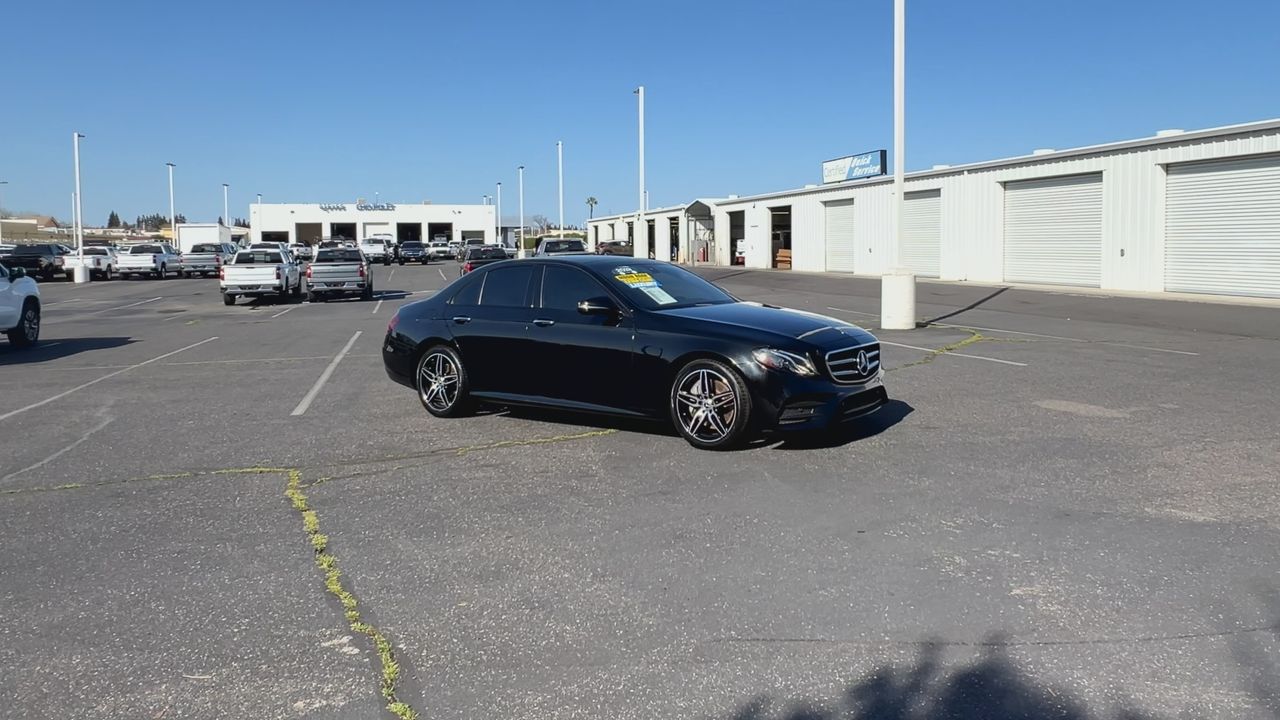 2019 Mercedes Benz E 300 photo 2