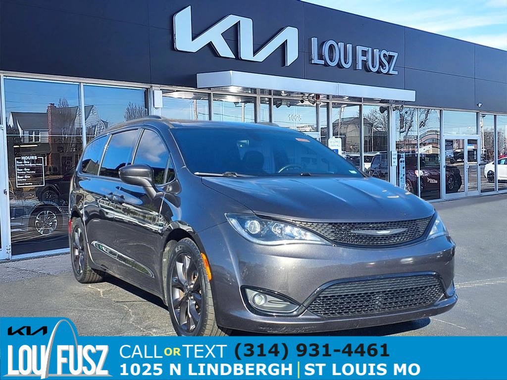 2018 Chrysler Pacifica Touring L Plus