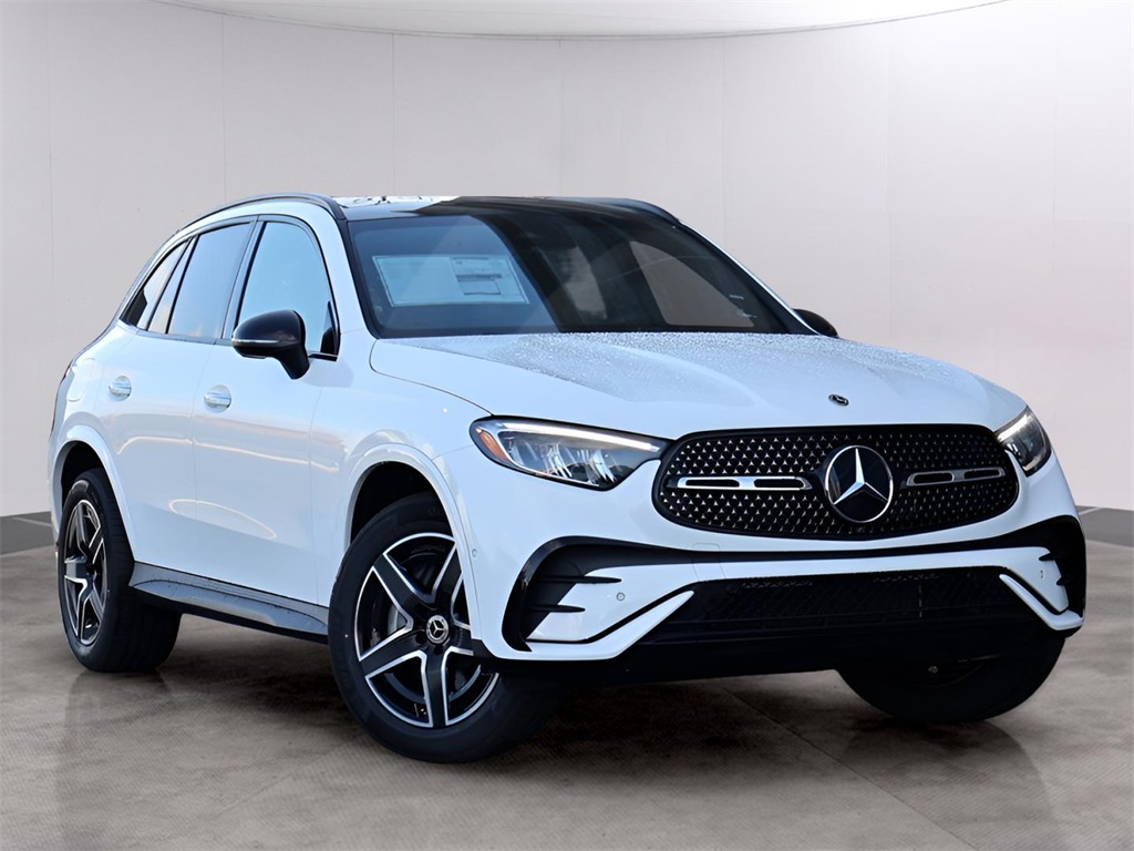 2026 Mercedes-Benz GLC Base's photo