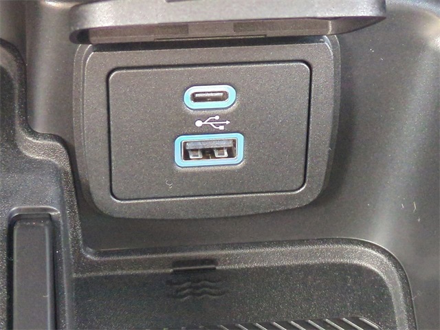 2025 Ford Bronco Outer Banks photo 22