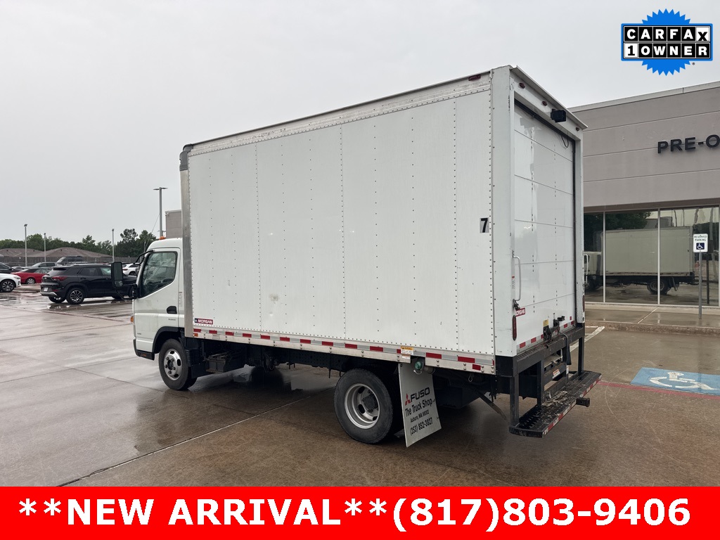 2017 Mitsubishi Fuso FEC52S photo 11