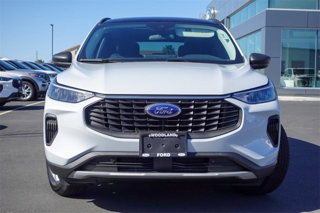 2025 Ford Escape Active photo 3