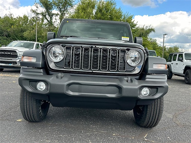 2025 Jeep Wrangler Sport photo 26