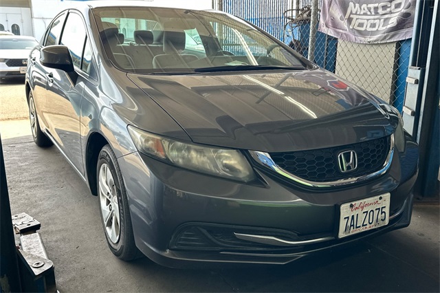 Used 2013 Honda Civic LX with VIN 19XFB2F53DE215338 for sale in Ventura, CA