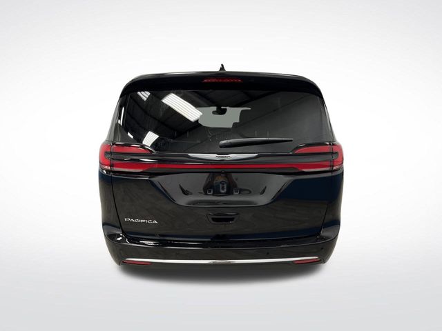 2026 Chrysler Pacifica photo 11