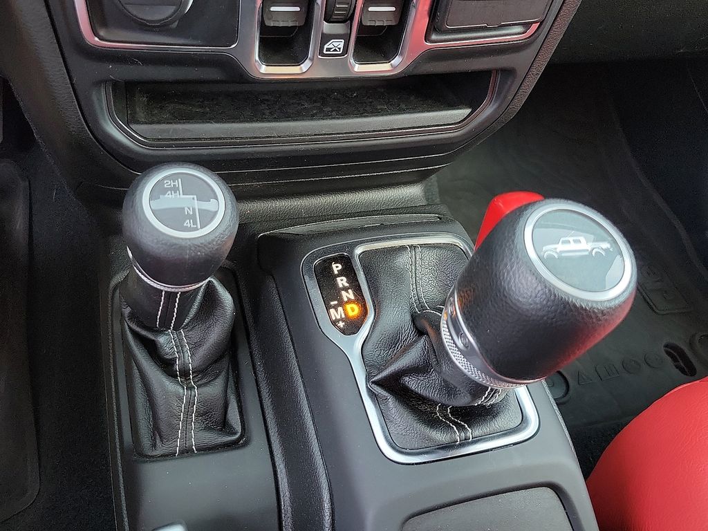 2023 Jeep Gladiator Overland photo 17