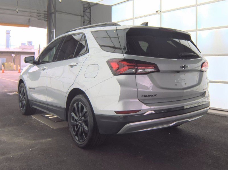 2022 Chevrolet Equinox RS photo 2