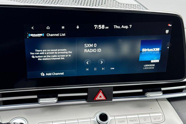 2025 Hyundai Elantra Hybrid Limited photo 10