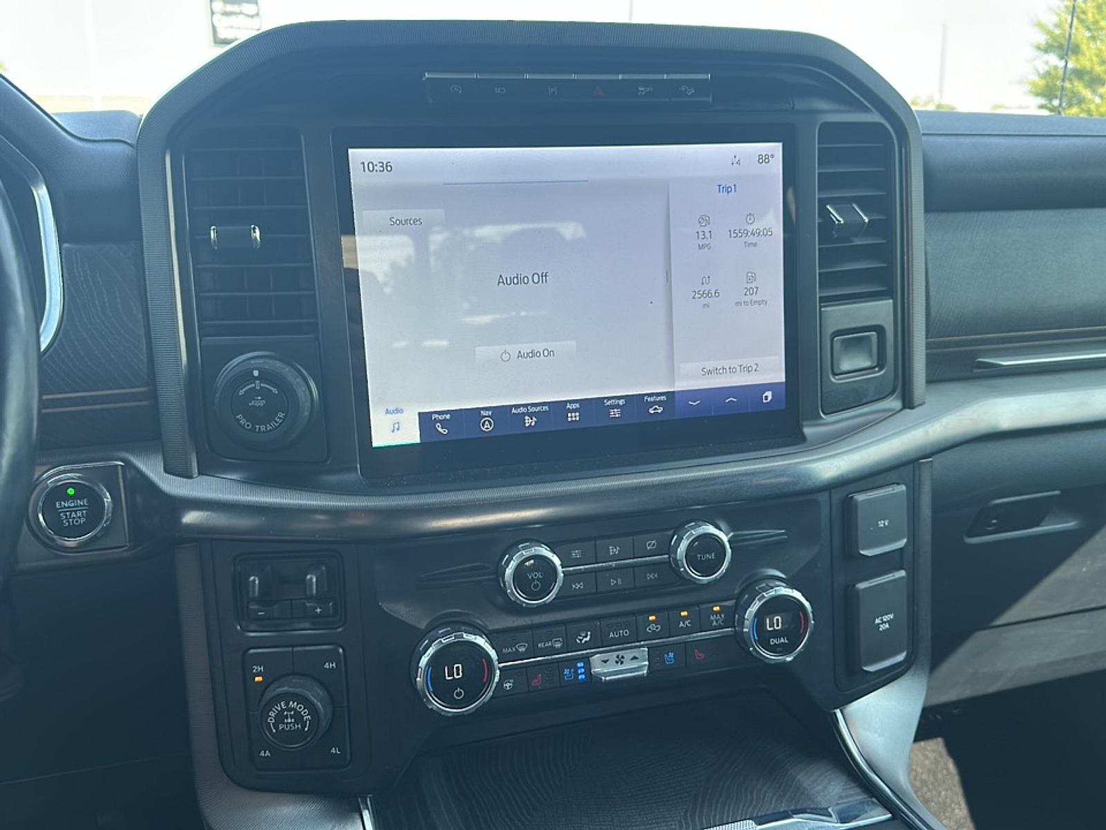 2021 Ford F-150 Platinum photo 12