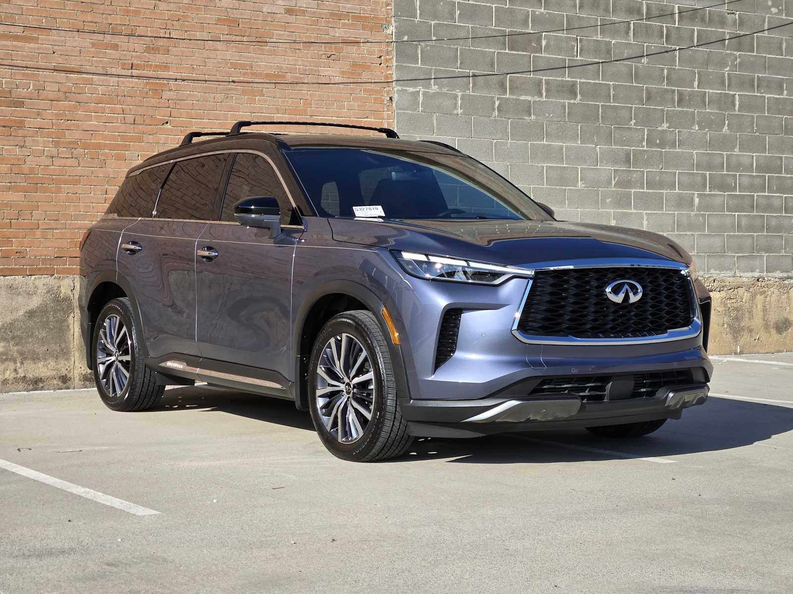 2025 Infiniti QX60 Autograph photo 3