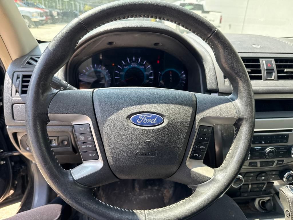 2012 Ford Fusion SEL photo 15