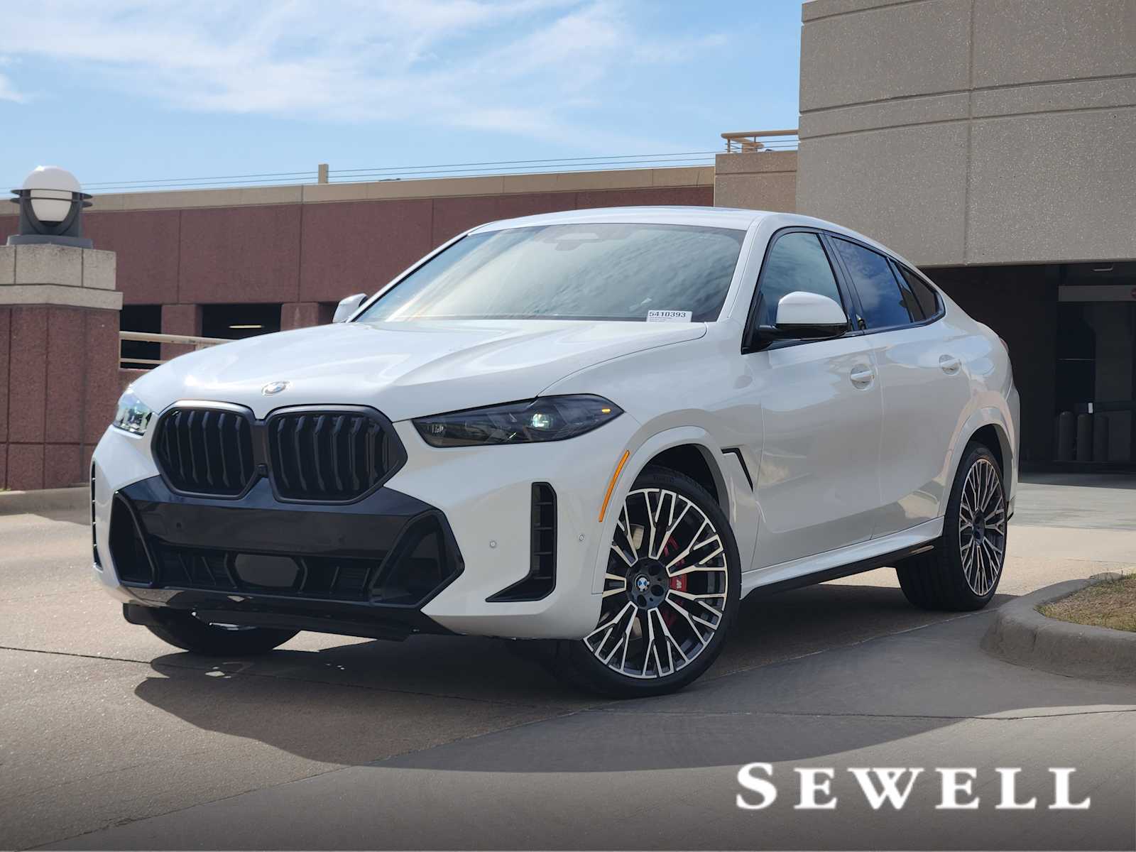 2026 BMW X6 Base's photo