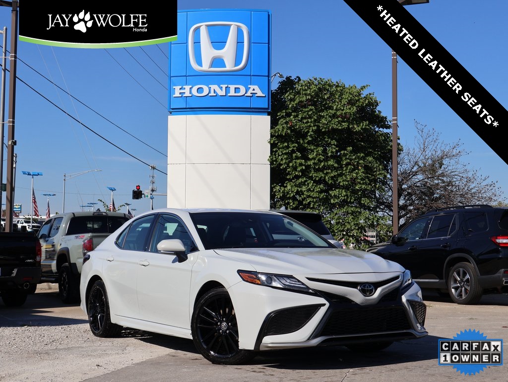 2024 Toyota Camry XSE's photo