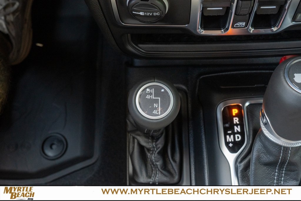 2025 Jeep Wrangler Sahara photo 24