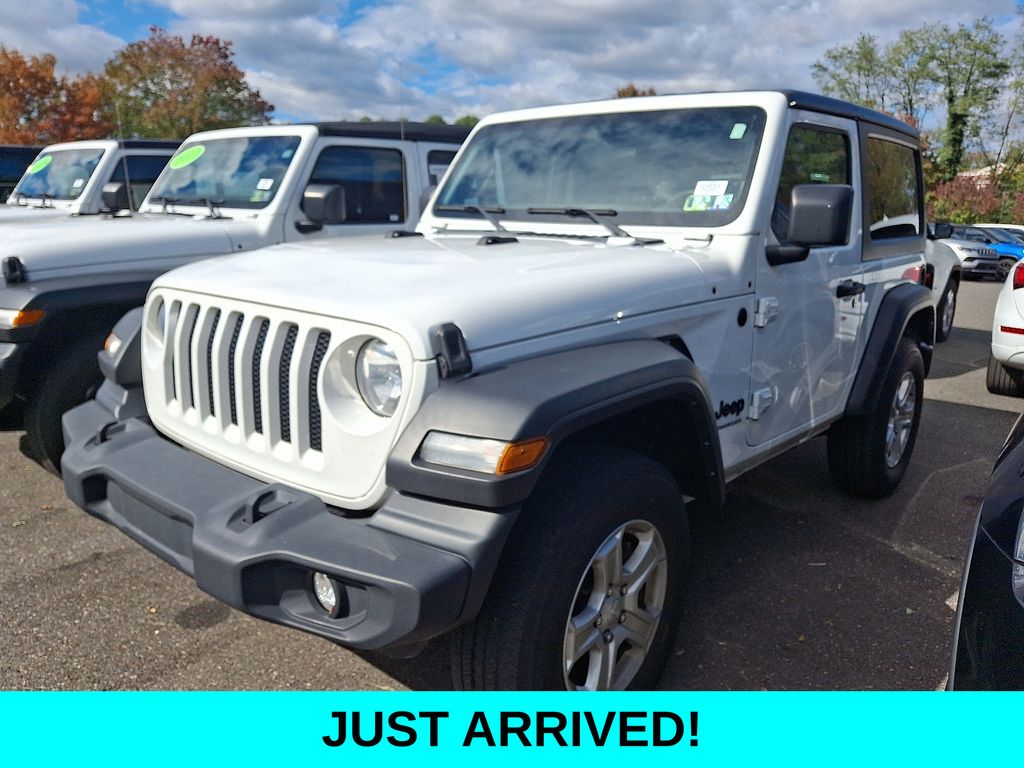 2022 Jeep Wrangler Sport S photo 3