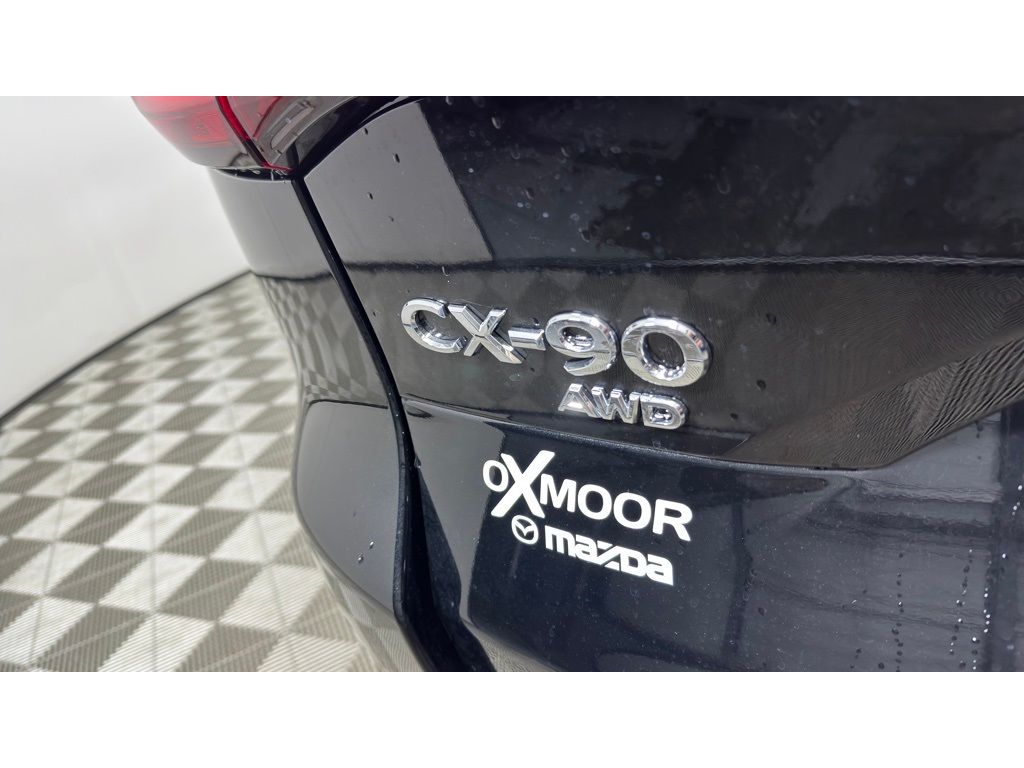 2025 Mazda CX-90 Preferred photo 2