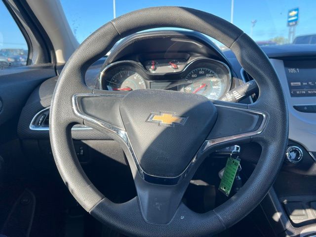 2017 Chevrolet Cruze LS photo 14