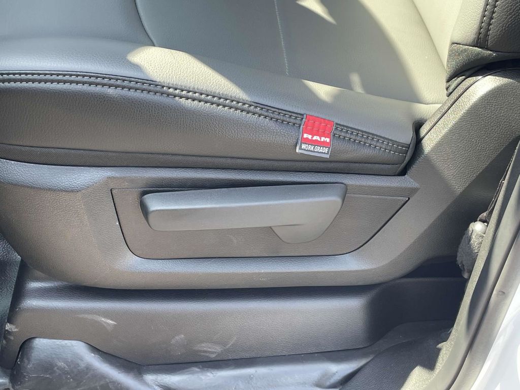 2025 Ram 2500 Tradesman photo 25