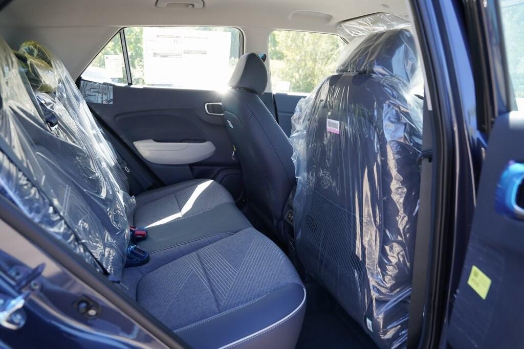2025 Hyundai Venue Limited photo 11