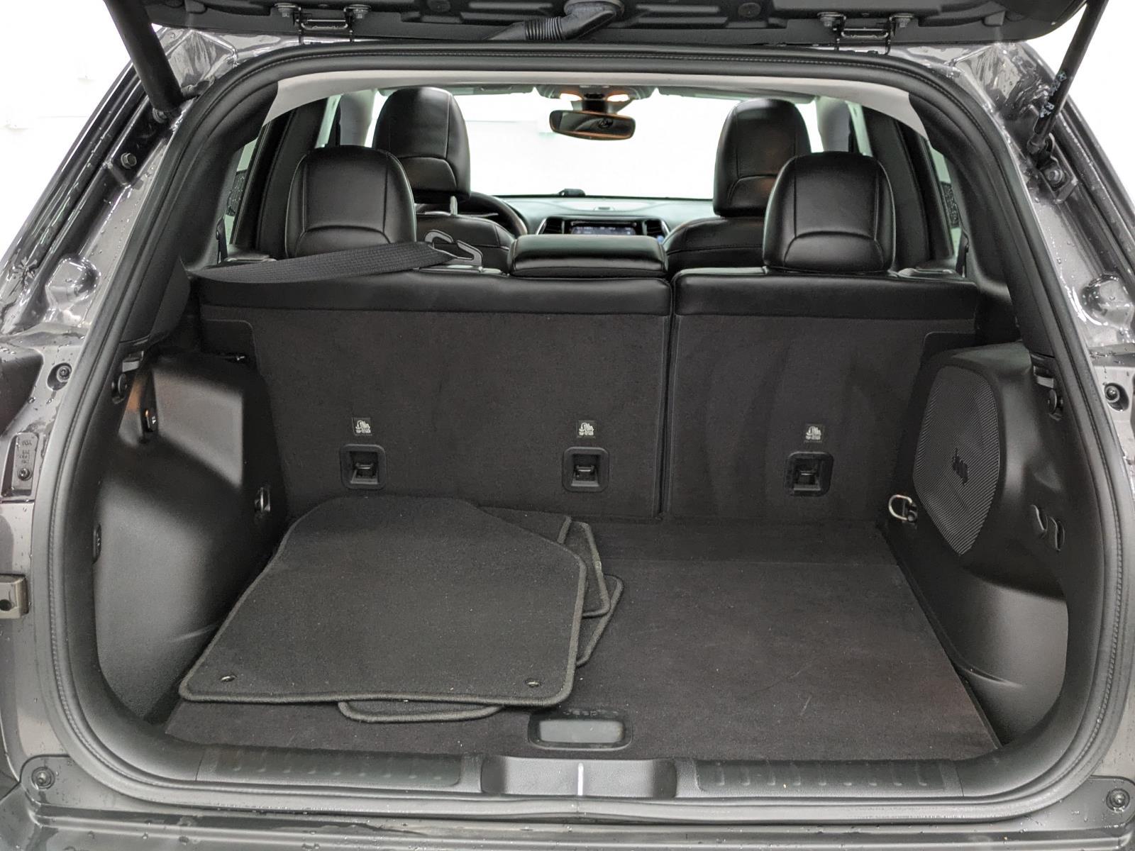 2021 Jeep Cherokee Limited photo 13