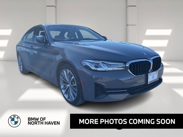 2022 BMW 5 Series 530i's photo