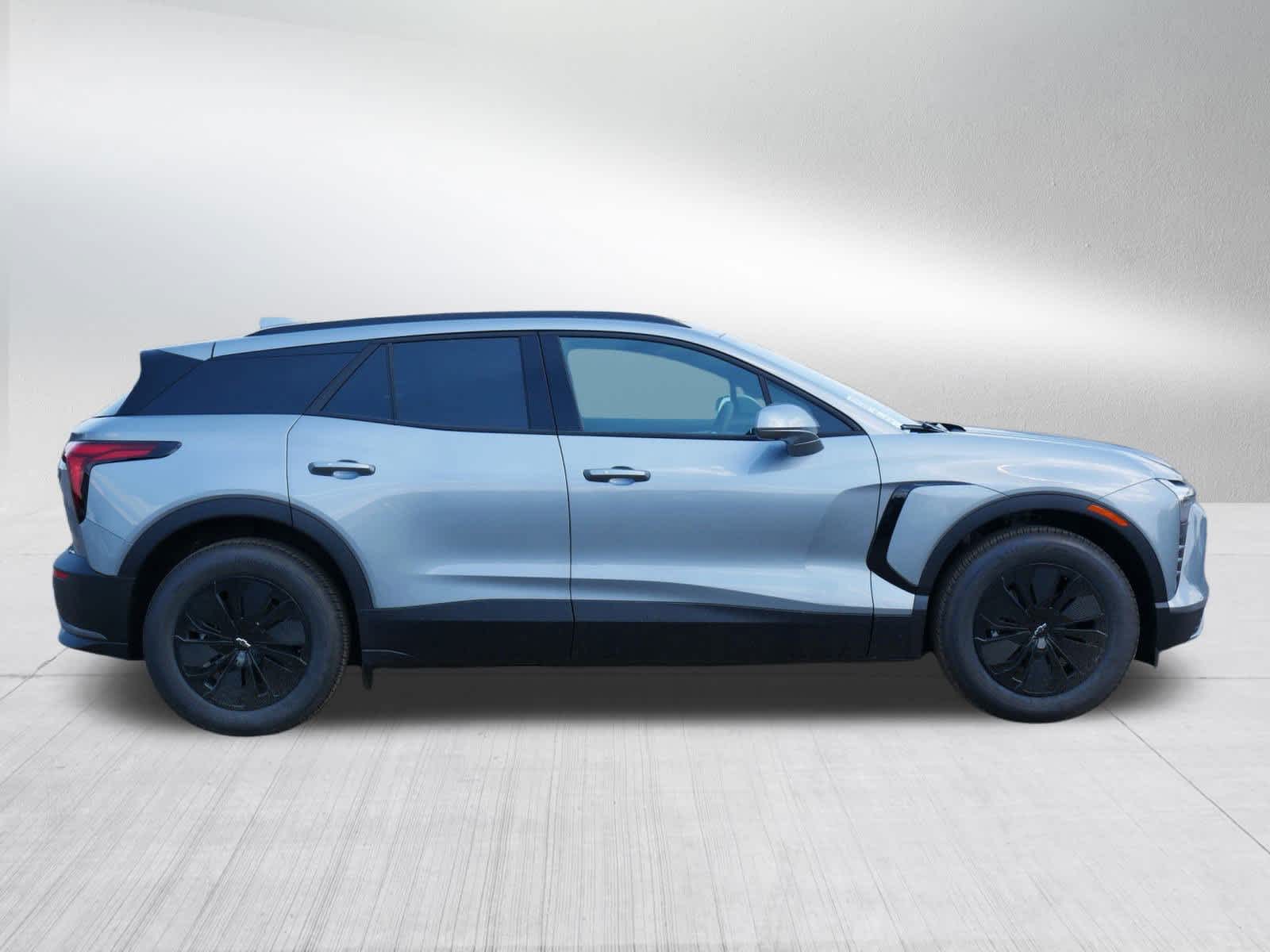 2025 Chevrolet Blazer EV photo 6