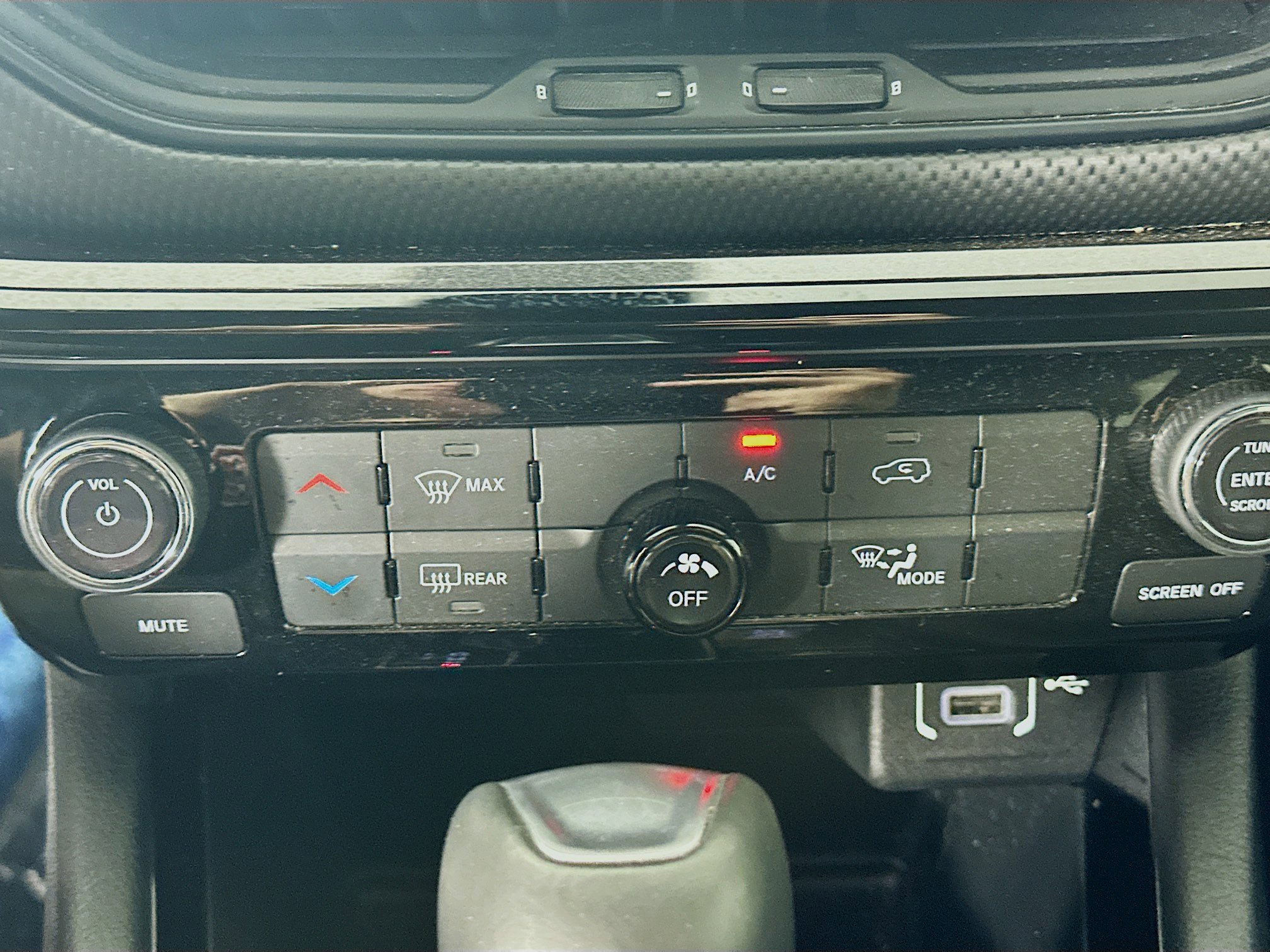 2023 Jeep Compass Altitude photo 11