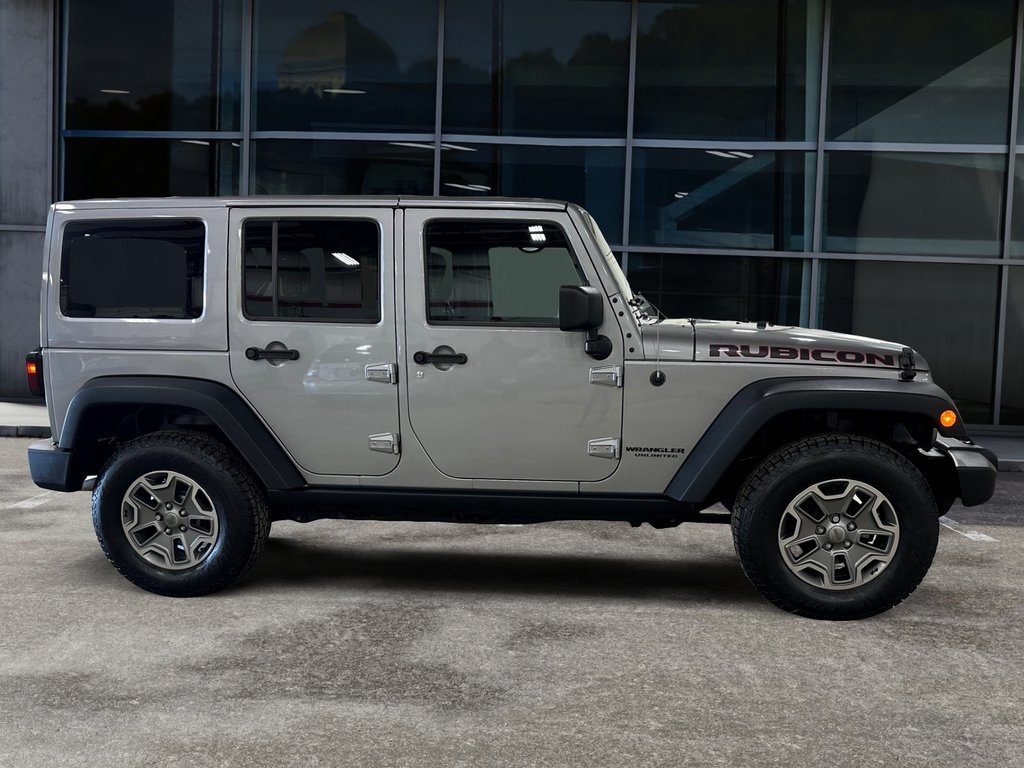 2017 Jeep Wrangler Unlimited Rubicon photo 2