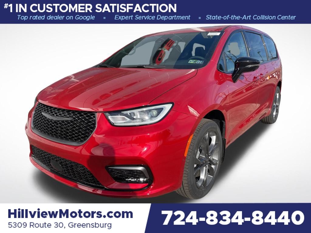 2026 Chrysler Pacifica Select's photo