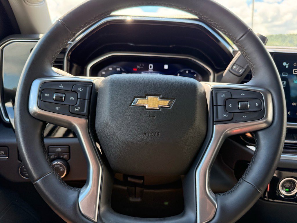 2023 Chevrolet Silverado 1500 LT photo 11