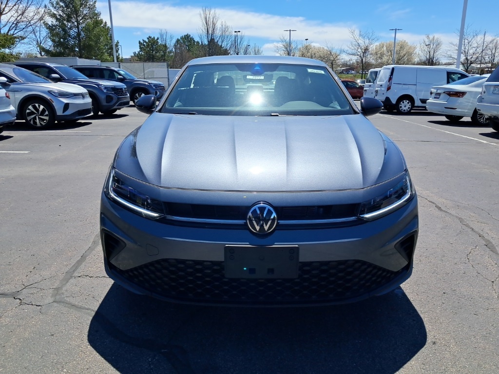 2025 Volkswagen Jetta 1.5T Sport photo 2