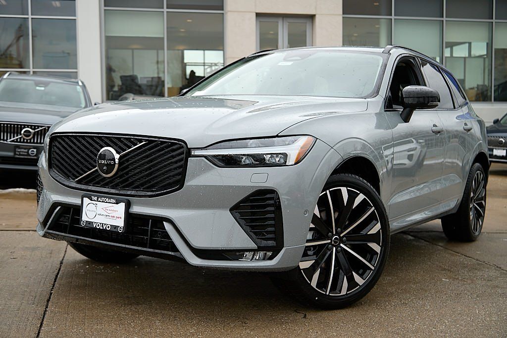 2026 VOLVO XC60 - Image 1