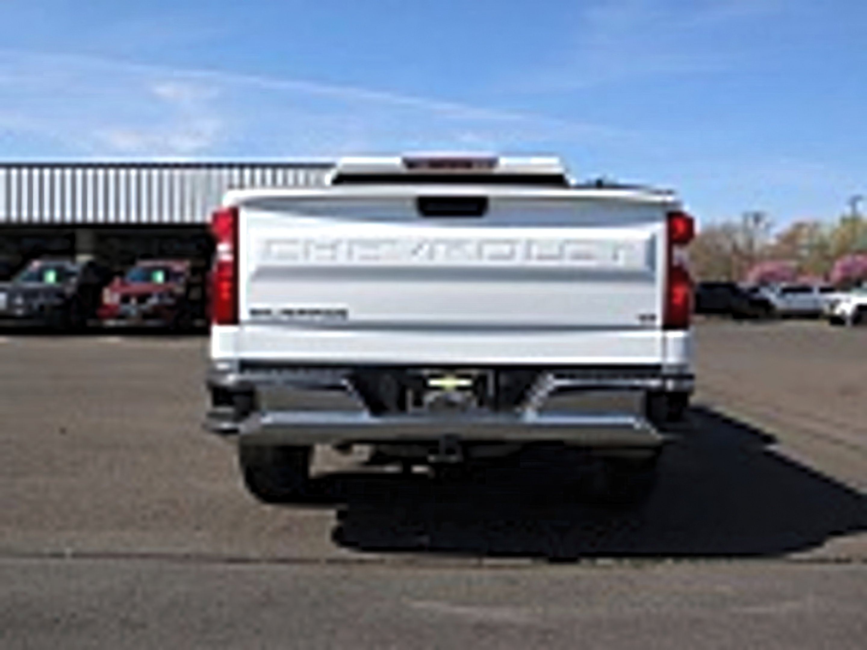2024 Chevrolet Silverado 1500 LT photo 4
