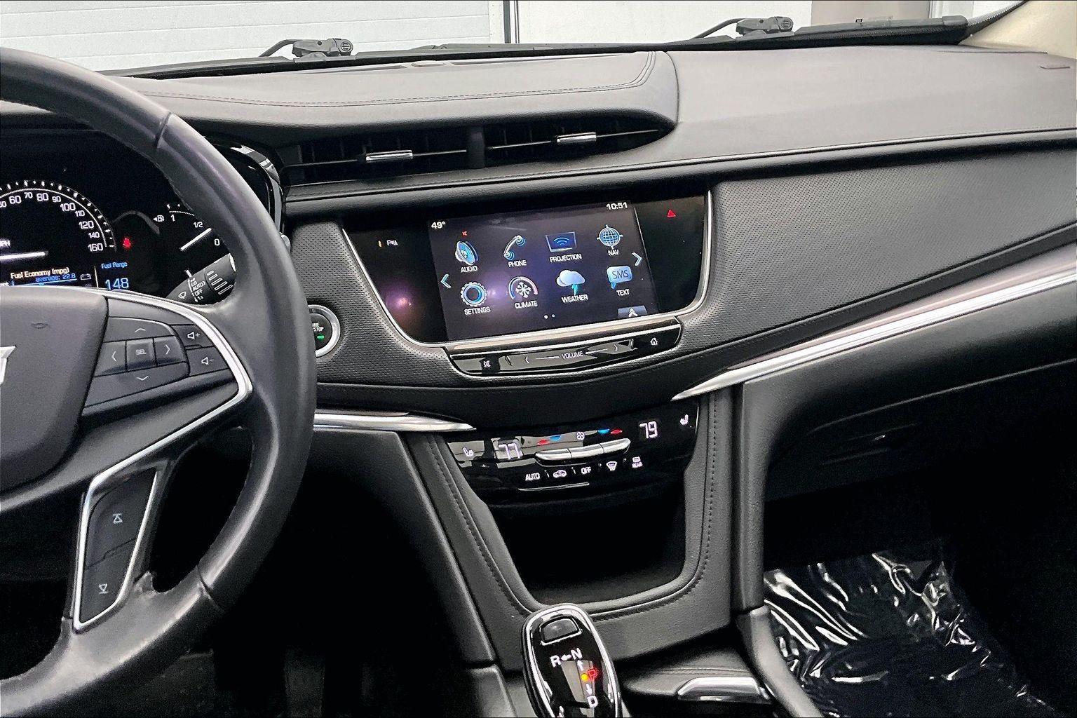 2017 Cadillac XT5 Luxury photo 4