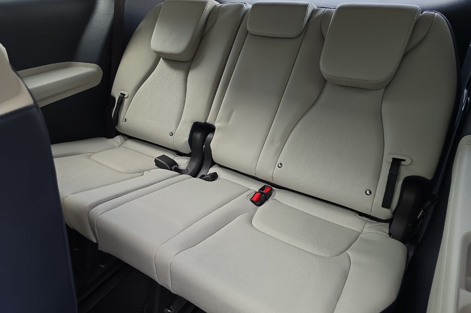 2026 Kia Carnival SX Prestige photo 10