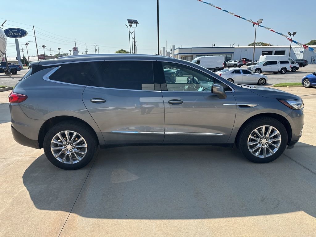 2021 Buick Enclave Essence photo 30