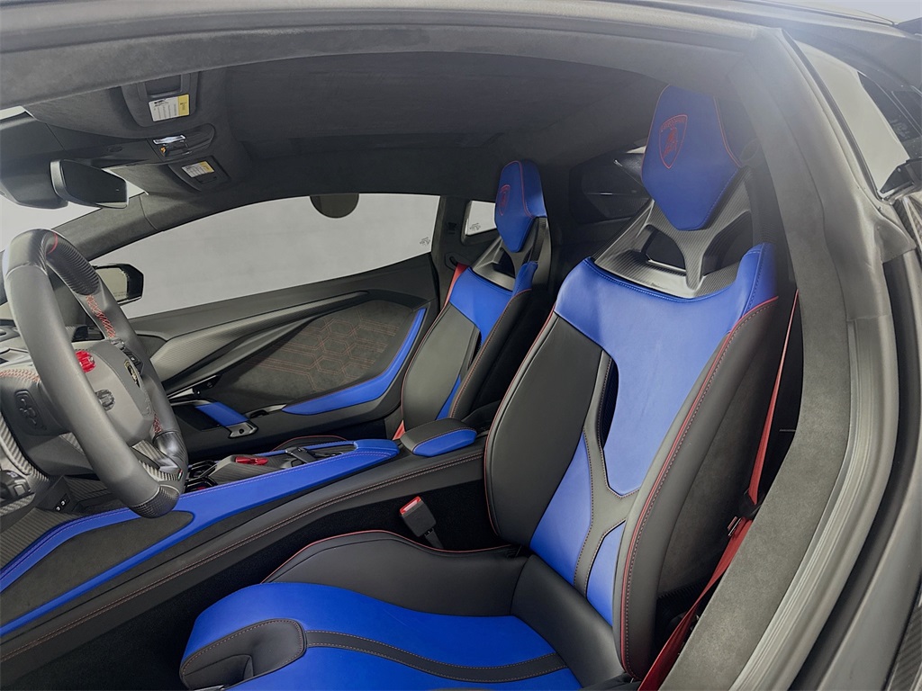 2024 Lamborghini Revuelto photo 18